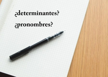 Cul es la diferencia entre determinantes y pronombres