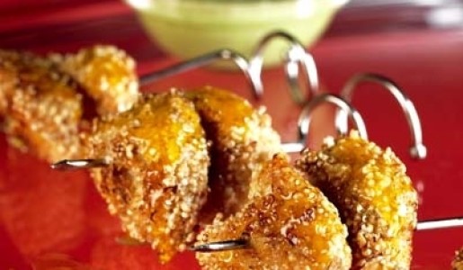 Pollo crocante con kiwicha y salsas