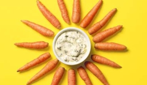 Minizanahorias con dip de queso
