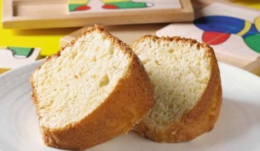 Torta húmeda de yogur