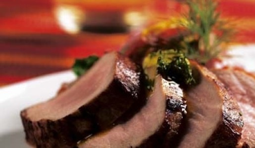 Chanchito ahumado con mantequilla de eneldo