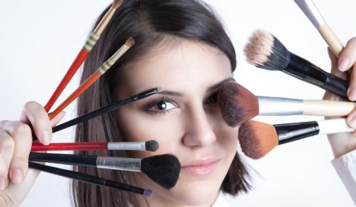 Belleza: ¿El maquillaje produce acné?