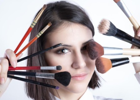 Belleza: ¿El maquillaje produce acné?