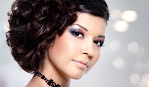 Peinados para el pelo rizado corto