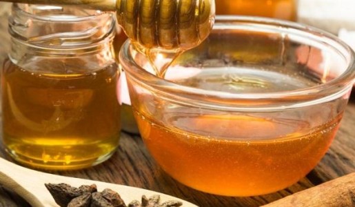 Mascarillas de miel para el pelo