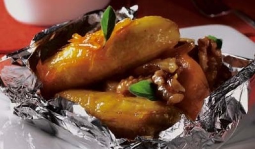 Plátanos al papillote con nueces y naranja