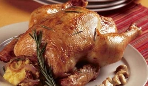 Pollo al horno con romero y papas al mortero