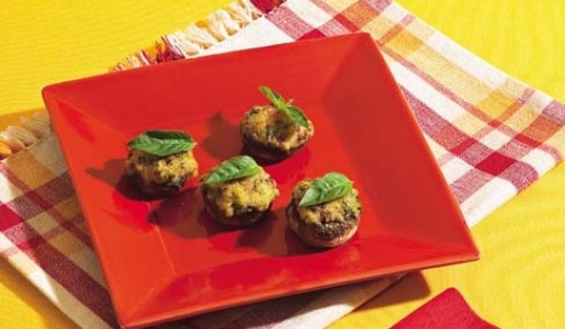 Champiñones rellenos con jamón y alcachofa