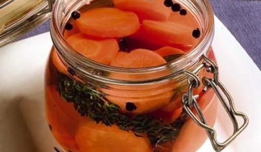 Encurtido de zanahorias