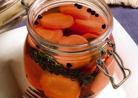 Encurtido de zanahorias