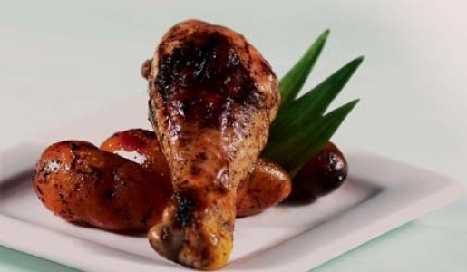 Pollo meloso y ollucos asados al huacatay