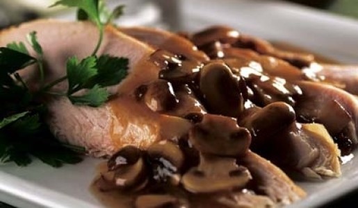 Pechuga de pavo braseado en su jugo