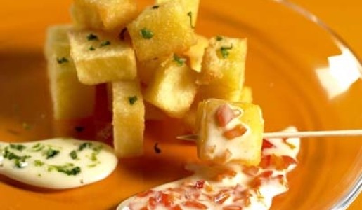 Papas bravas con mayonesas