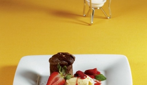 Soufflé caliente de chocolate y helado de mascarpone