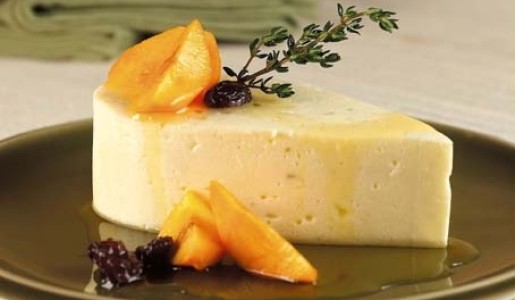 Cheesecake en salsa de daiquiri de duraznos