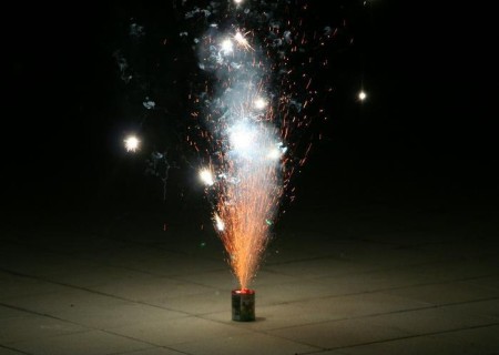 Medidas de seguridad para lanzar cohetes y petardos