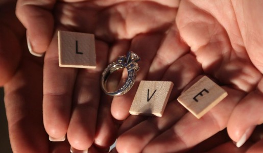 Cómo organizar una fiesta de compromiso