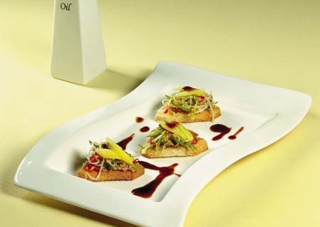 Montadito de portobello con holantao y coco al sillao