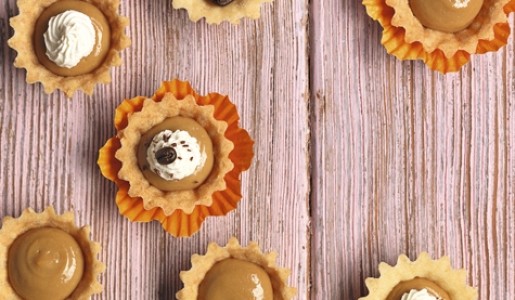 Tartaletas de café y chantilly