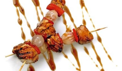 Brochetas de pollo teriyaki