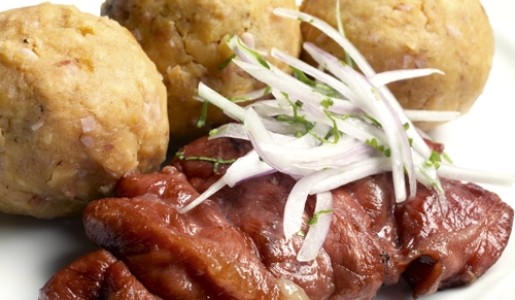 Cecina con tacacho de La Patarashca