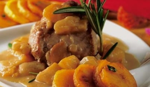 Cerdo al curry y frutas