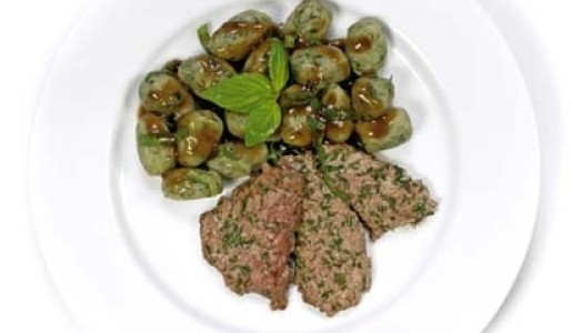 Saltimbocca con malfatti de espinaca