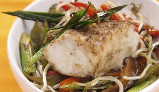 Pescado al horno con frejol chino