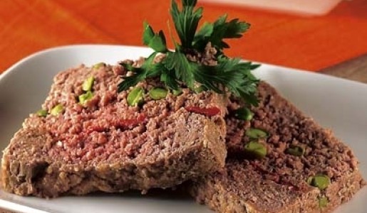 Molde de carne aliñado al ajo