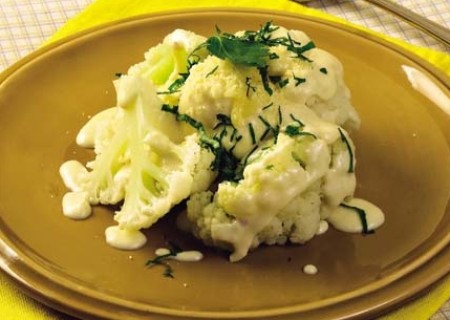 Coliflor en salsa tres quesos