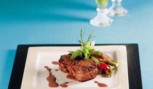 Tournedos grill mixto en salsa dos mostazas