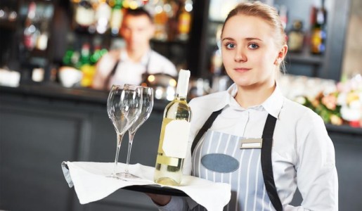 Cómo ser una buena camarera