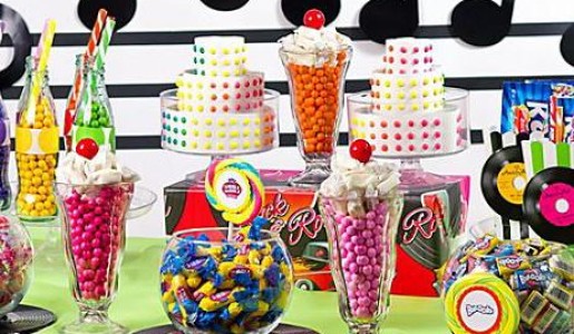 Cómo hacer una fiesta de los años 50