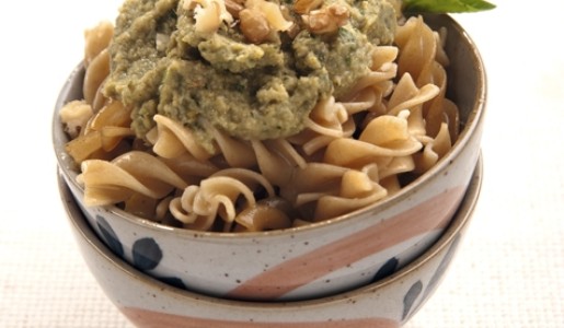 Pasta integral en salsa de brócoli