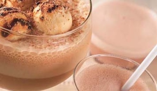 Copa de chocolate y algarrobina con helado