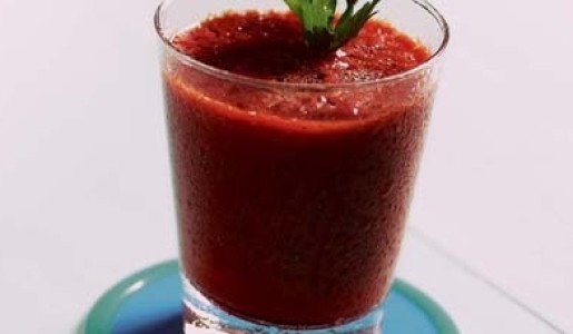 Jugo de tomate especiado