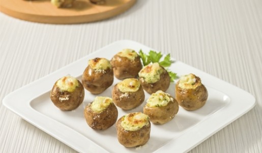 Papitas cóctel rellenas de choclo y queso