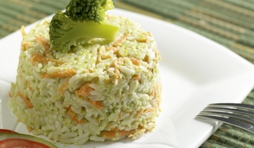 Timbal de arroz integral y brócoli