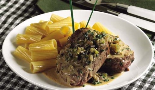 Lomo en crema de apio y chives