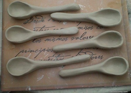 Cómo hacer cucharas de cerámica