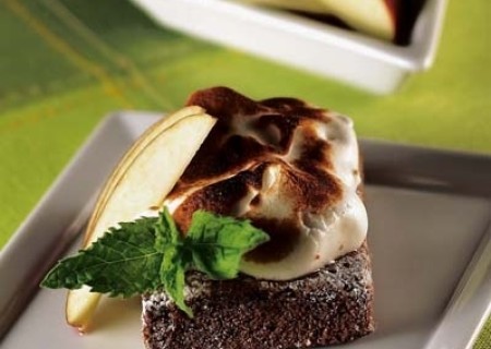 Cuadrados merengados de manzana y chocolate