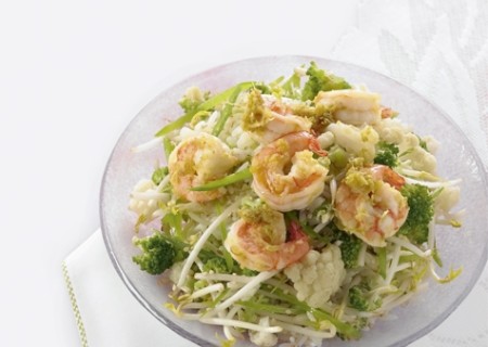 Langostinos con arroz a la tailandesa