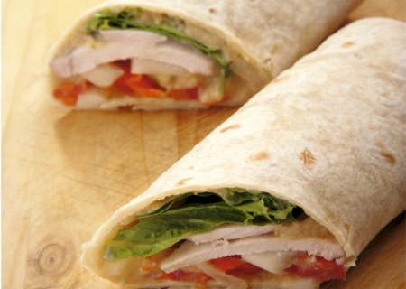 Sándwich de pollo y crema de garbanzos