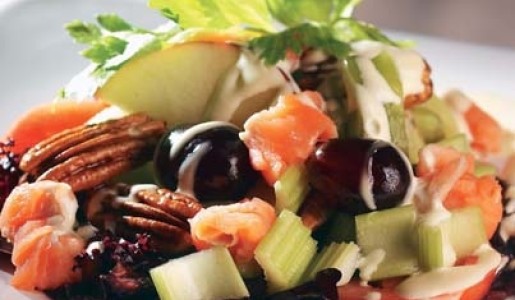 Ensalada navideña de trucha ahumada