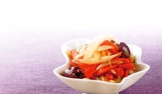 Salsa criolla escabechada con aceitunas