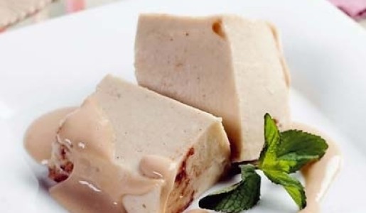 Bavarois de café con salsa kahlúa