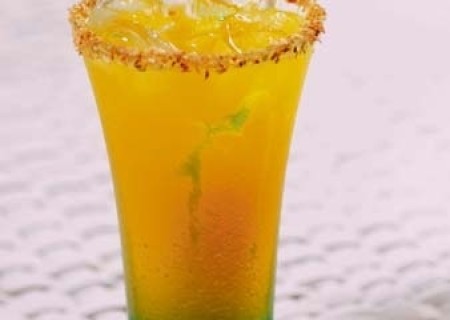 Cóctel de mandarina y menta