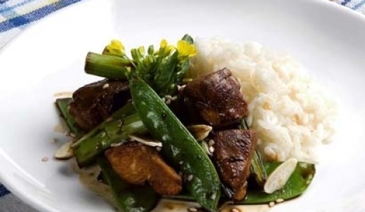 Pollo saltado oriental