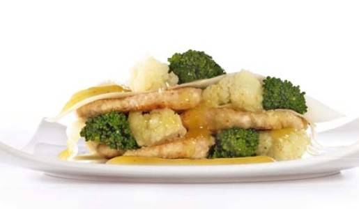 Lasaña abierta de pollo y verduras al curry