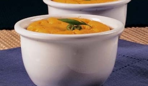 Soufflé de papa amarilla y queso parmesano